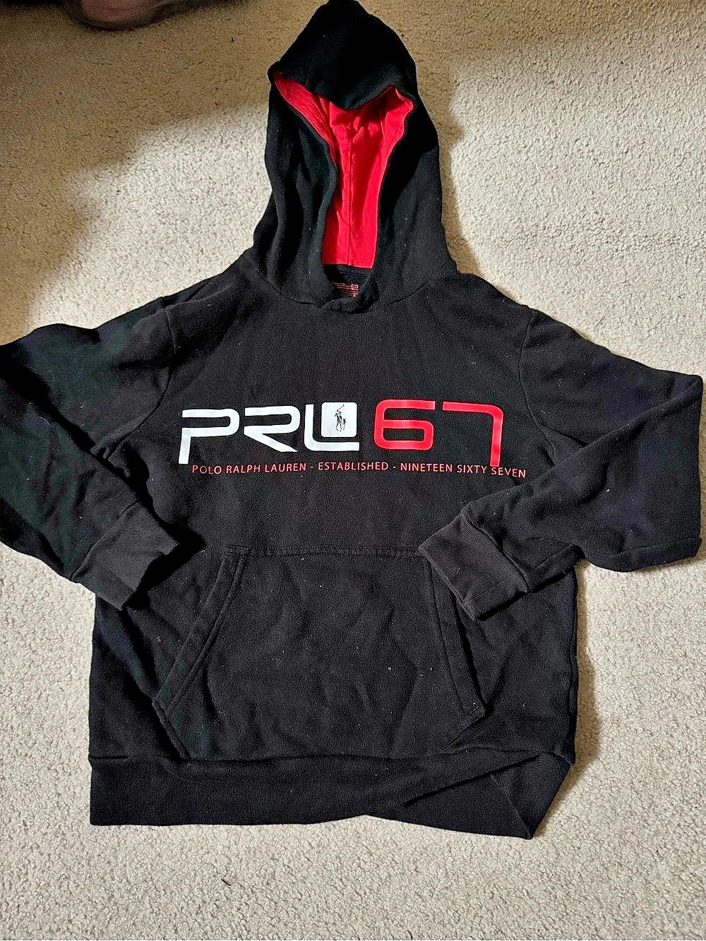 Polo Ralph Lauren - Boys Pullover Hoodie Black & Red Size Medium
